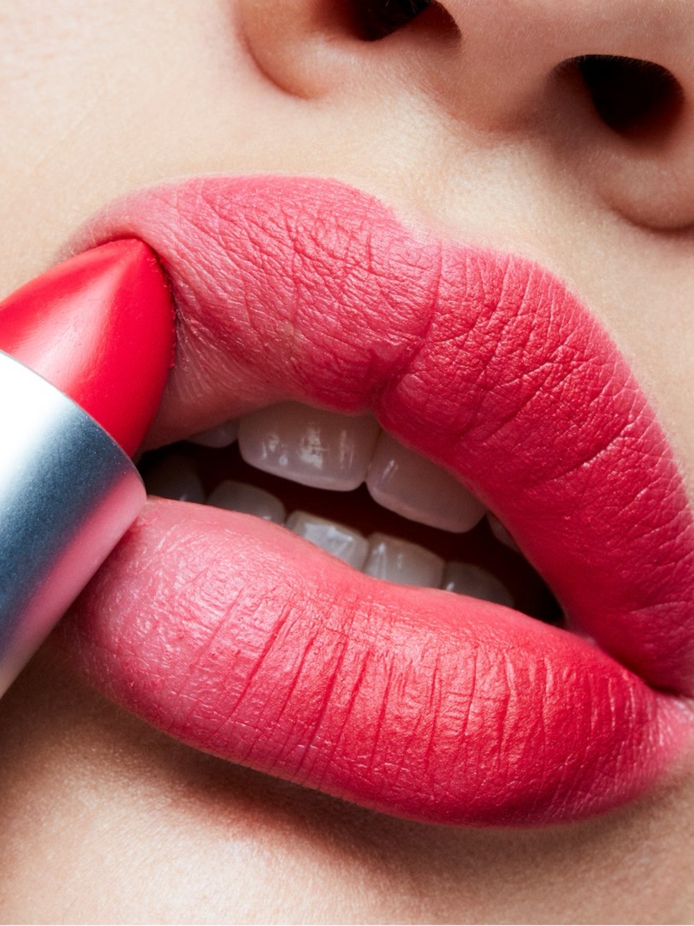 MAC Cosmetics RELENTLESSLY RED Lipstick Discontinued Original Formula